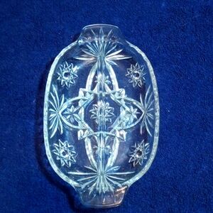 Crystal embroidered appetizer serving dish